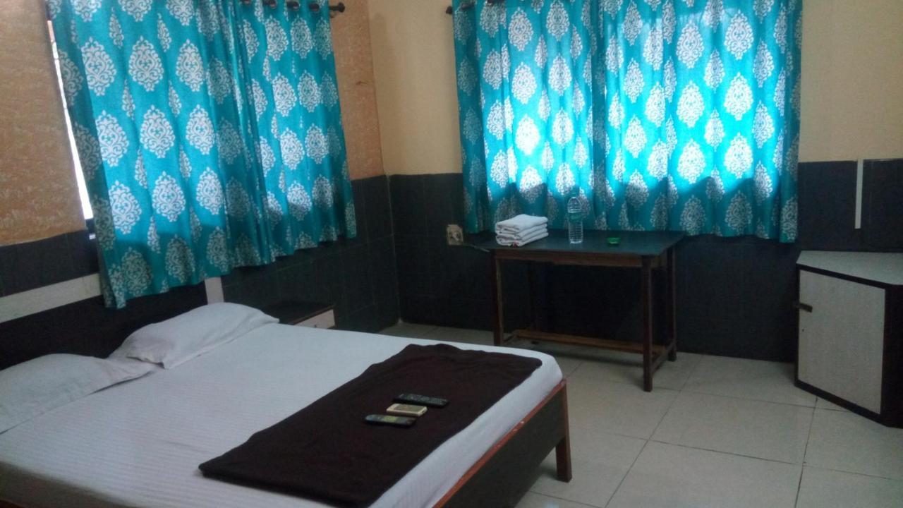Hotel Sarang Lodge Panvel Exterior photo